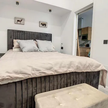 Apartamento Apartment *